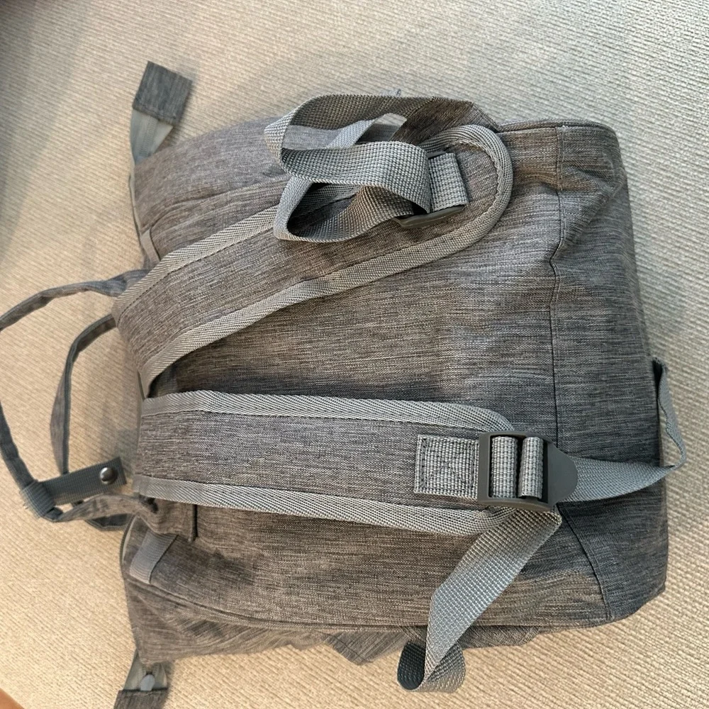 Everyday Gray Women's Tote-Style Backpack